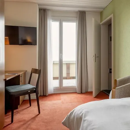 - Self Check-in Hotel Arosa