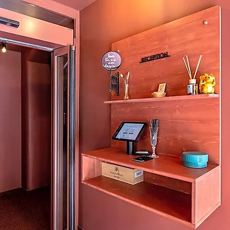 - Self Check-in * Arosa