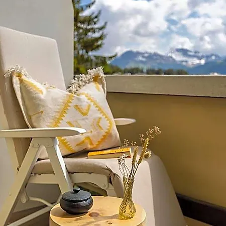 - Self Check-in Hotel Arosa
