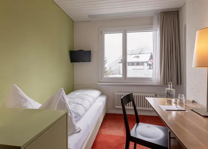 - Self Check-in Szálloda *