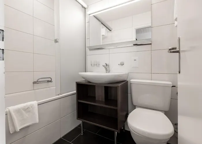 - Self Check-in Arosa