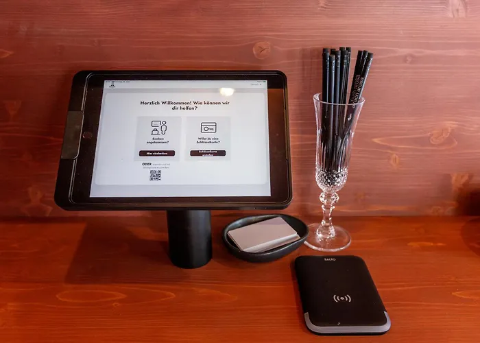 - Self Check-in * Αρόζα