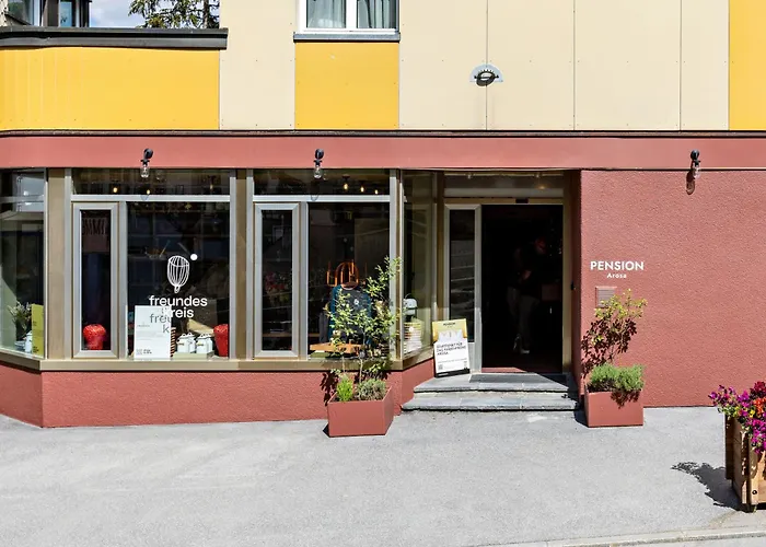 - Self Check-in Ξενοδοχείο