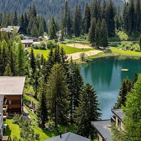 - Self Check-in Готель