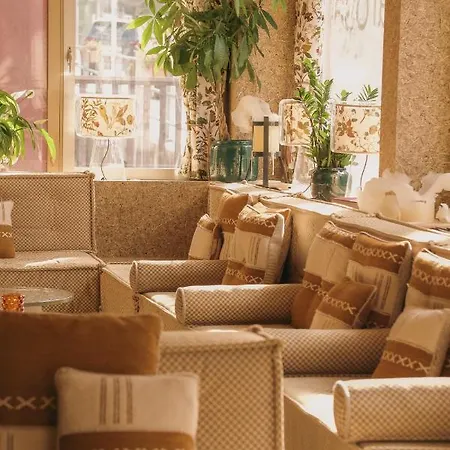 Готель - Self Check-in Ароза